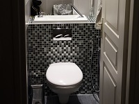 WiCi Bati, WC suspendu avec vasque lave-mains intégré - Monsieur E (93) - 1 sur 2